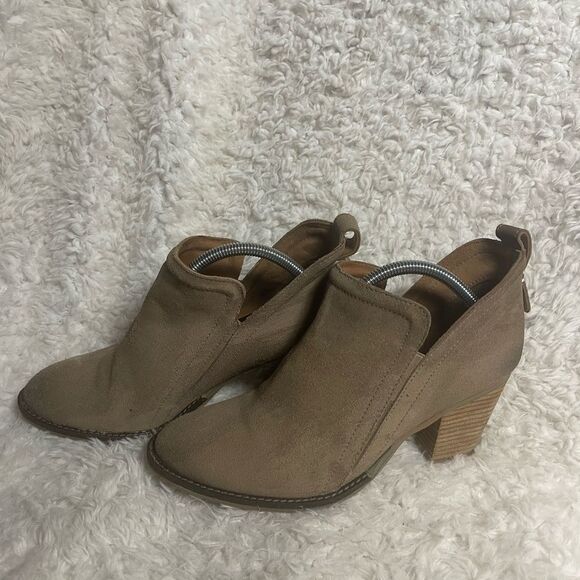 Jeffrey Campbell  Rosalee leather suede khaki ankle slip on boots SZ9.5 - Picture 4 of 10